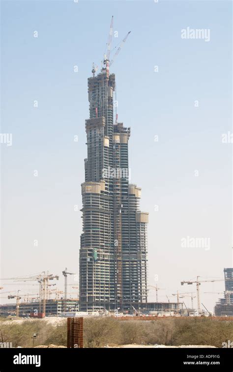 world tallest building under construction.